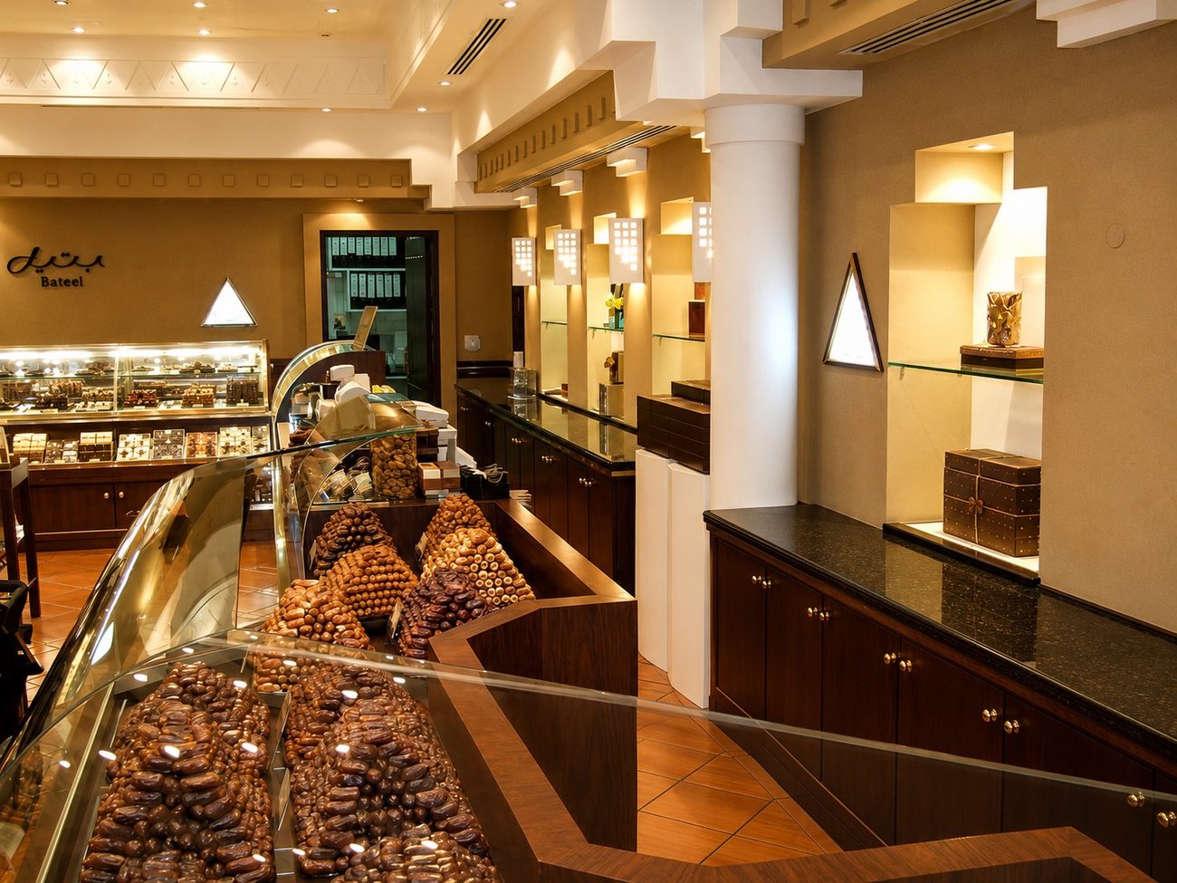 Bateel Dates Service Counter, Signage & Boxes, BurJuman Mall, Bur Dubai