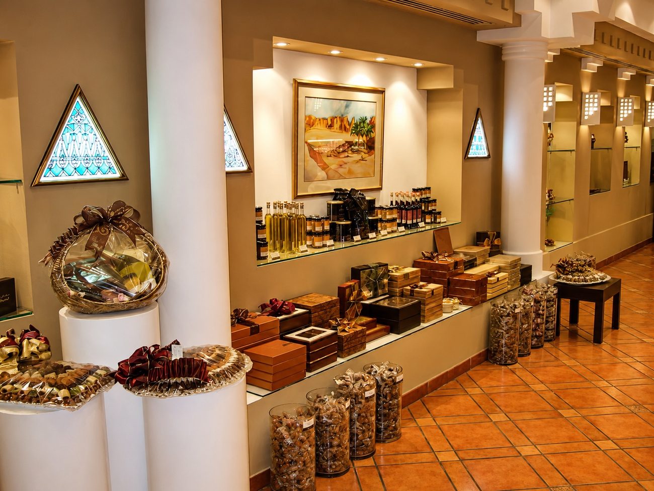 Bateel Gift Hampers, Preserves Display Shelf, BurJuman Mall, Bur Dubai
