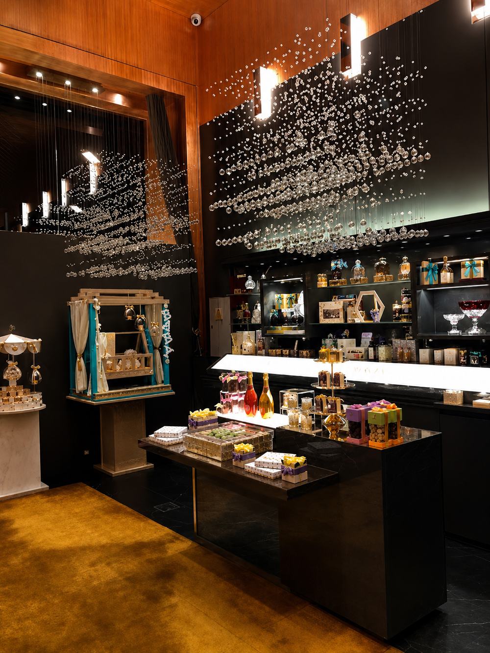 Interior Counter & Display