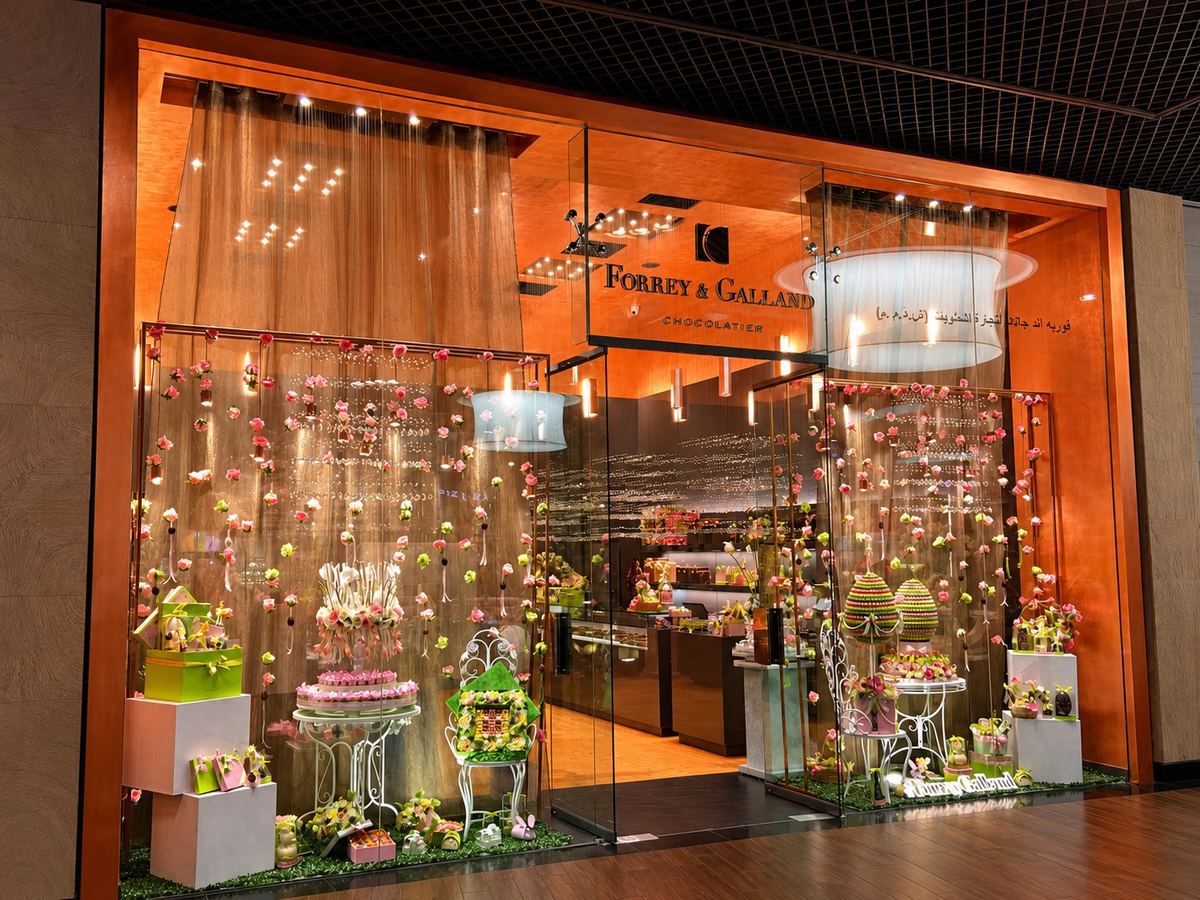 Seasonal Window Display