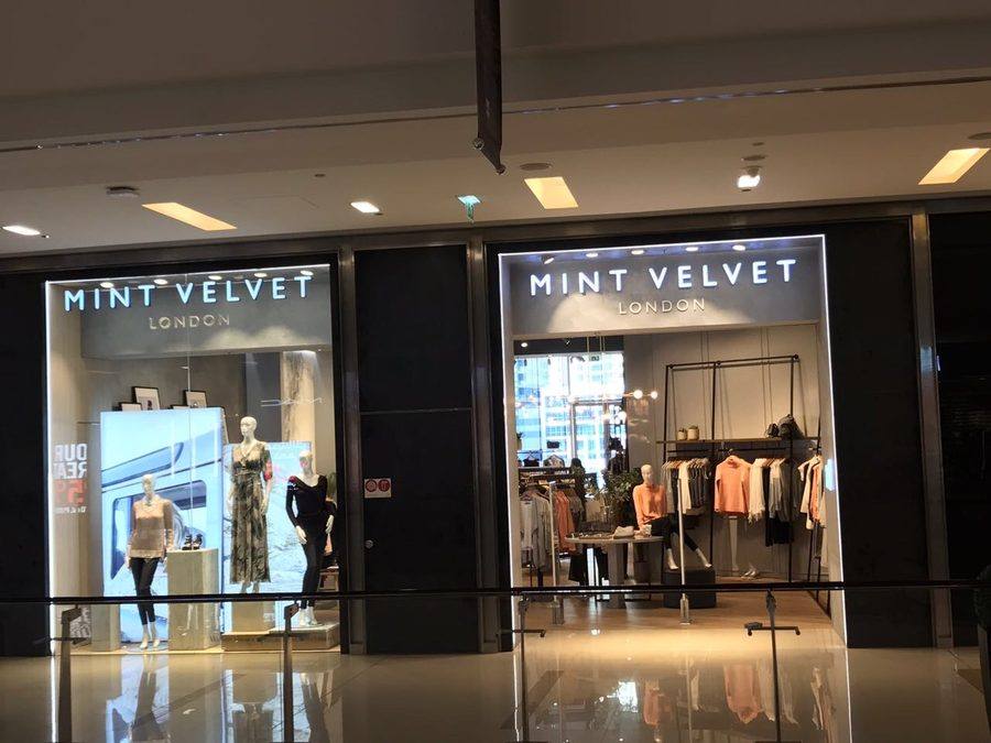 Mint Velvet London Storefront, Second Angle, Dubai Marina Mall