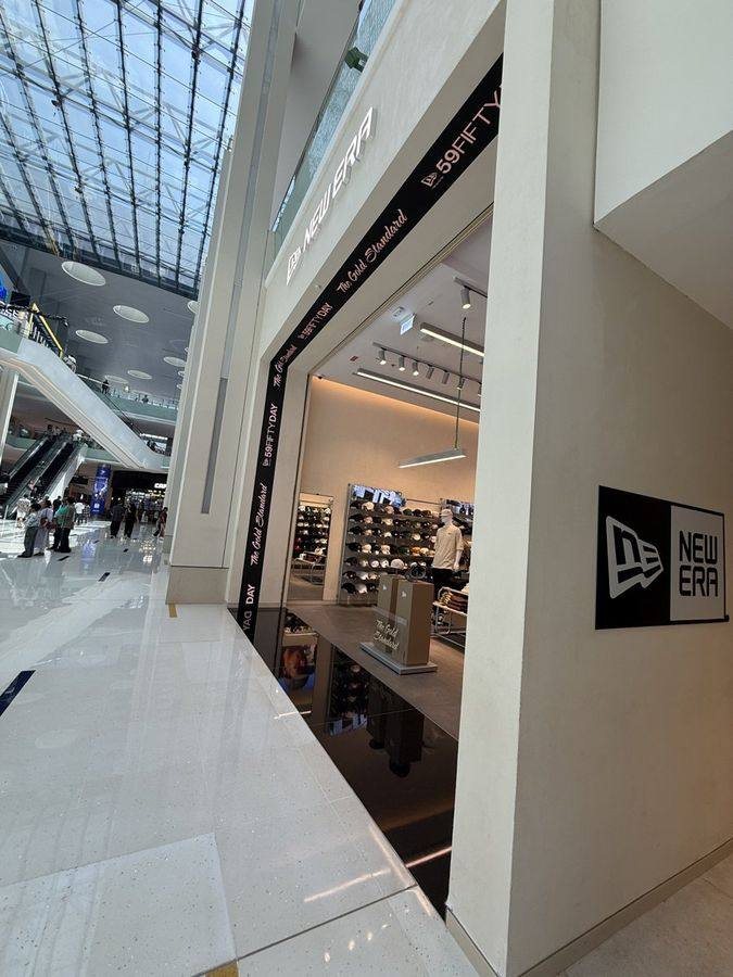 New Era Storefront, The Dubai Mall