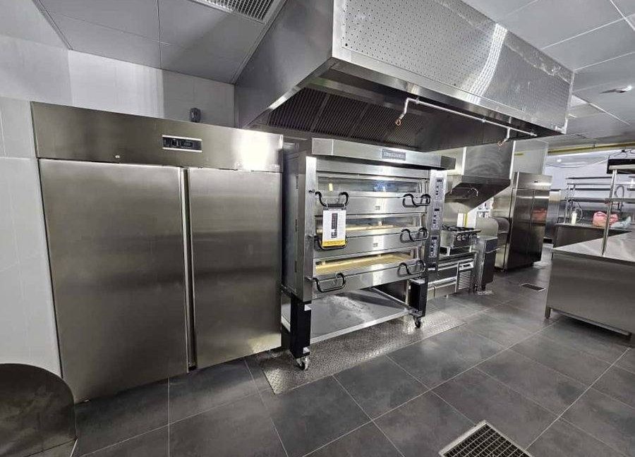 Pitfire Pizza show kitchen pizza oven by Davies Group UAE