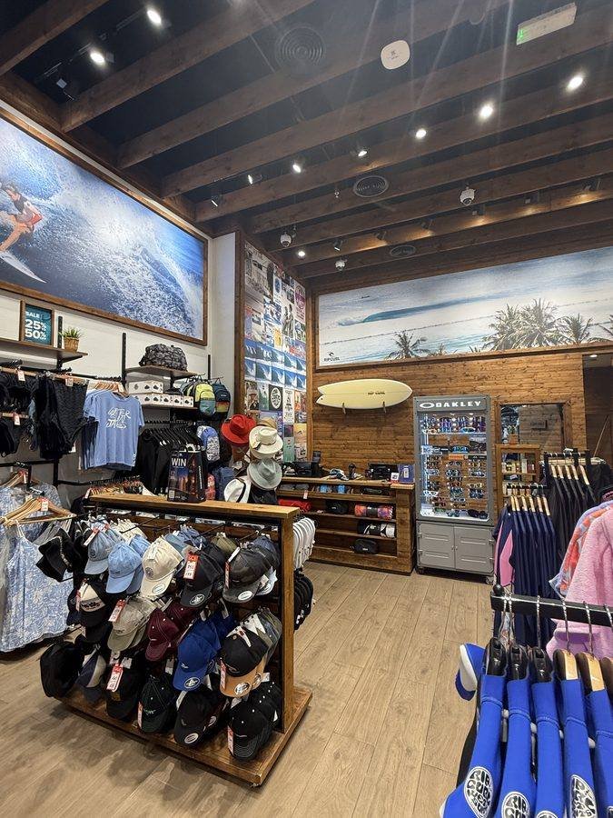 Rip Curl Dubai Marina Mall — Accessories and Eyewear Display
