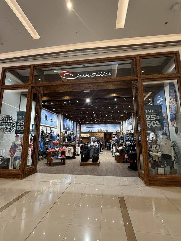 Rip Curl — Dubai Marina Mall