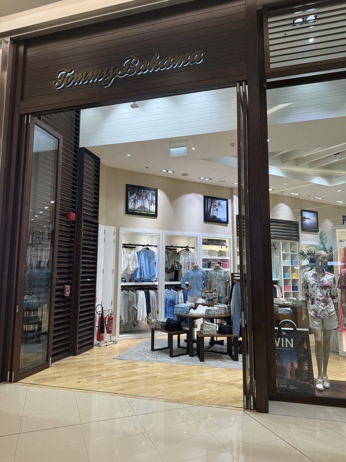 Tommy Bahama Dubai Marina Mall — Storefront Entrance